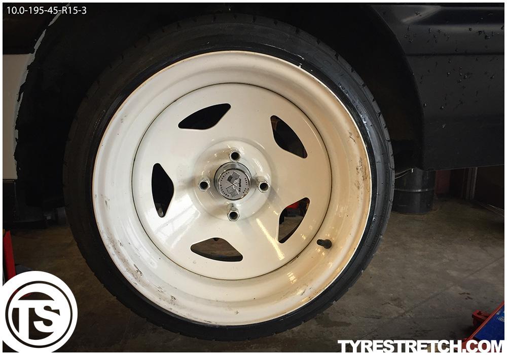 An example of tyre stretch: 195/45 R15 on 10.0J