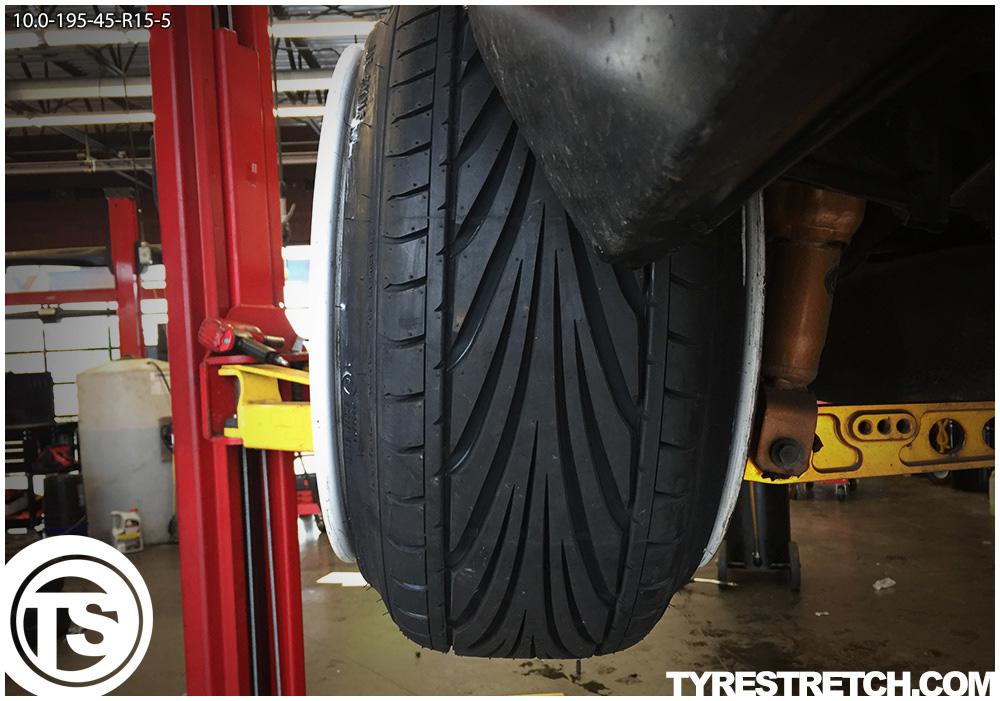 An example of tyre stretch: 195/45 R15 on 10.0J