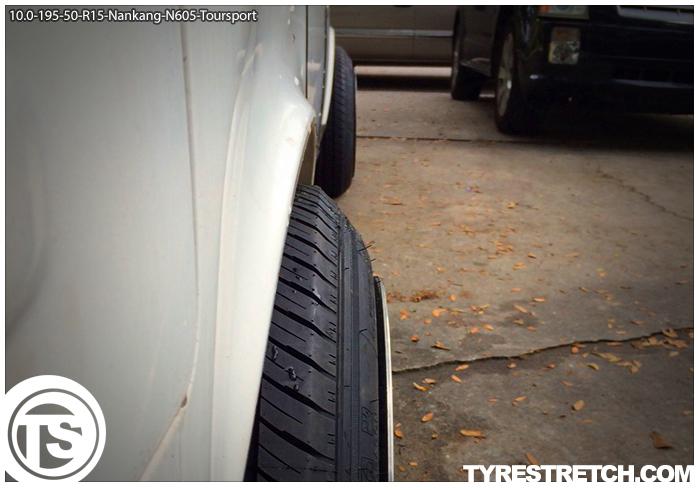 An example of tyre stretch: 195/50 R15 on 10.0J – NANKANG