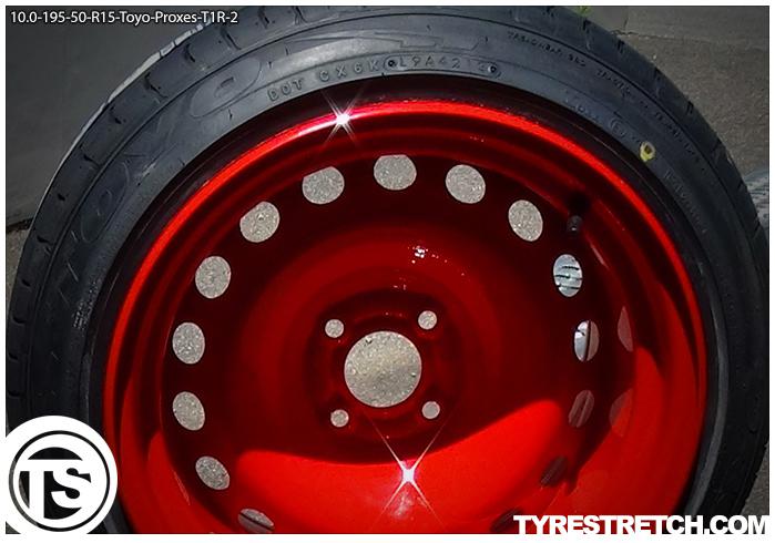 An example of tyre stretch: 195/50 R15 on 10.0J – TOYO