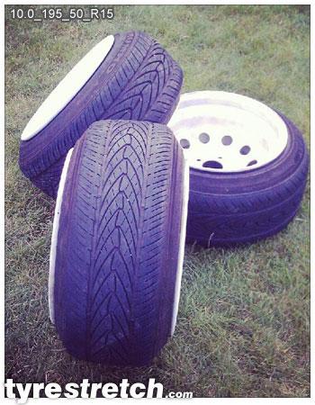 An example of tyre stretch: 195/50 R15 on 10.0J