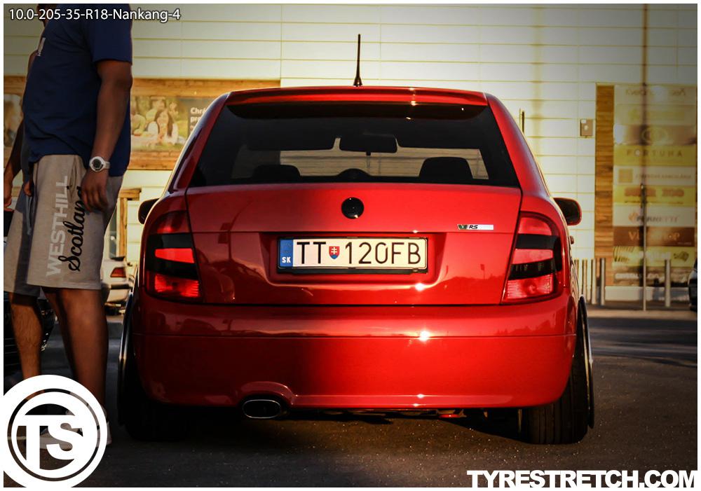 An example of tyre stretch: 205/35 R18 on 10.0J – NANKANG