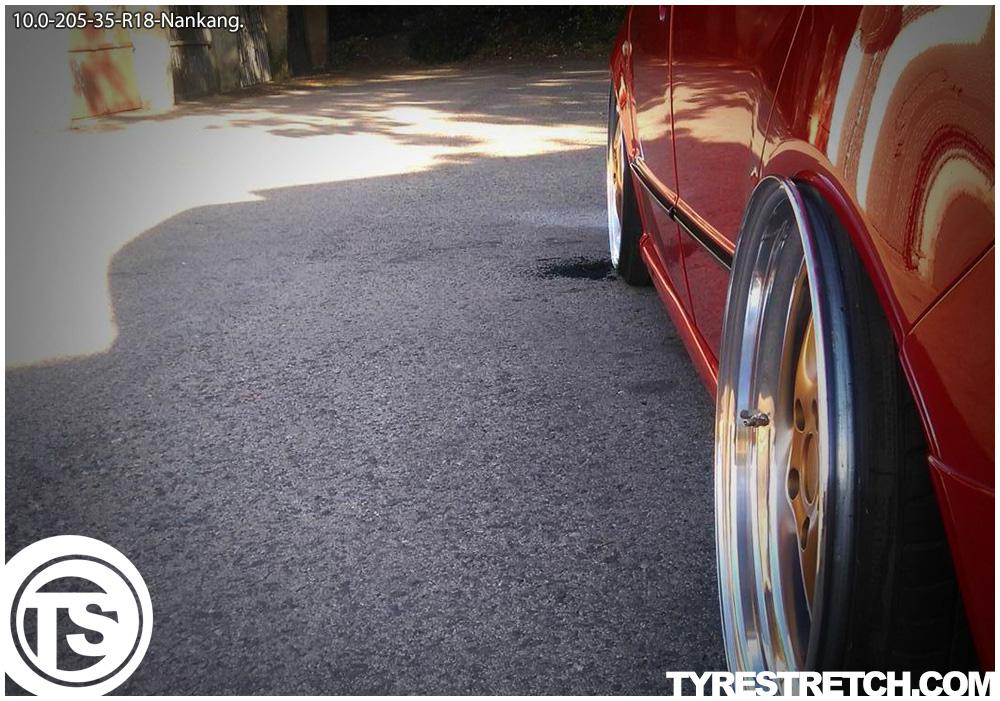 An example of tyre stretch: 205/35 R18 on 10.0J – NANKANG