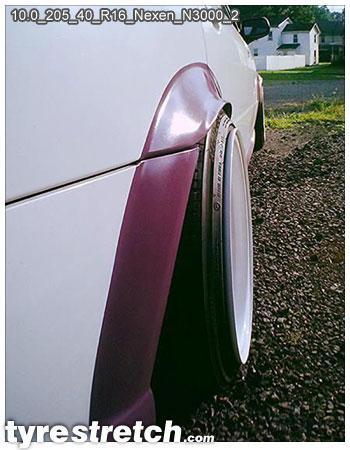 An example of tyre stretch: 205/40 R16 on 10.0J – NEXEN