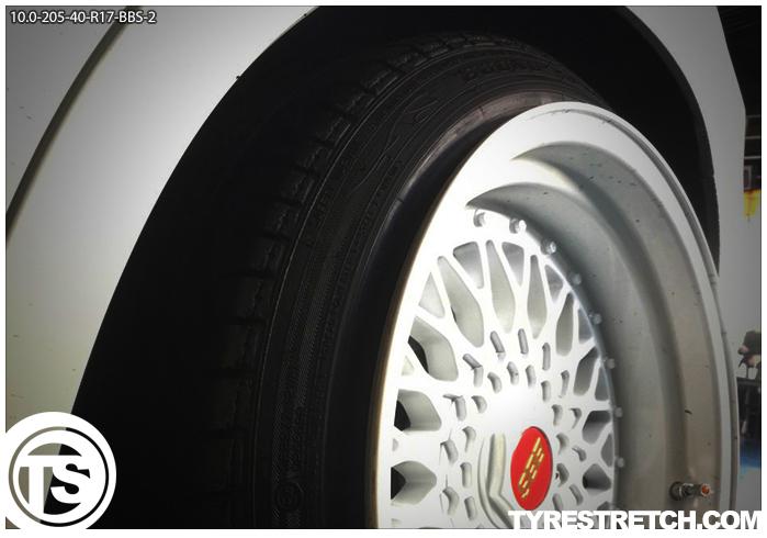 An example of tyre stretch: 205/40 R17 on 10.0J (BBS)