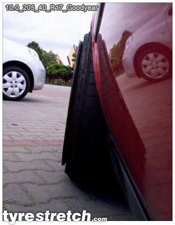 An example of tyre stretch: 205/40 R17 on 10.0J – GOODYEAR