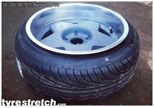 An example of tyre stretch: 205/40 R17 on 10.0J – NANKANG