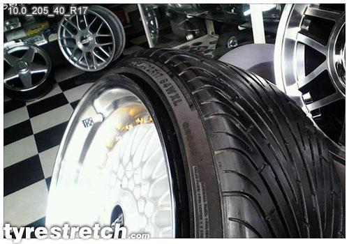 An example of tyre stretch: 205/40 R17 on 10.0J