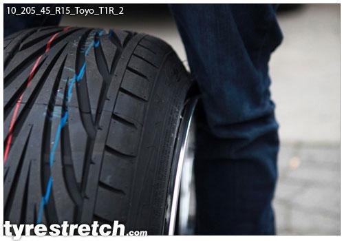 An example of tyre stretch: 205/45 R15 on 10.0J – TOYO