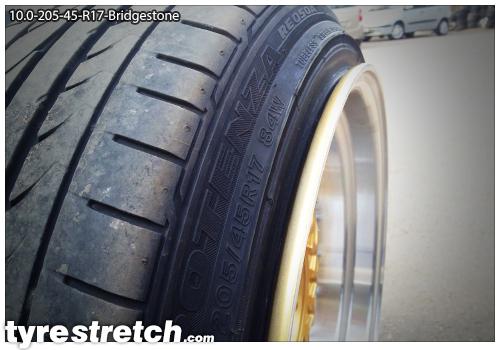 An example of tyre stretch: 205/45 R17 on 10.0J – BRIDGESTONE