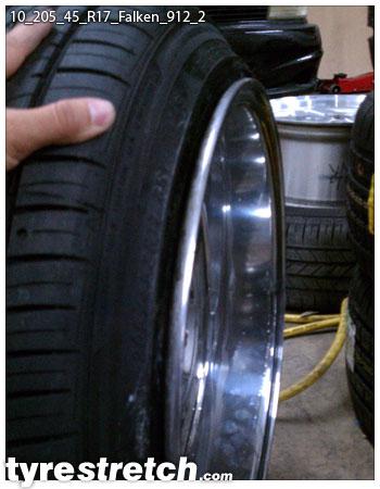 An example of tyre stretch: 205/45 R17 on 10.0J – FALKEN