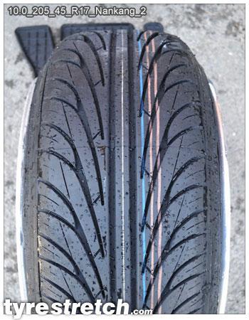 An example of tyre stretch: 205/45 R17 on 10.0J – NANKANG