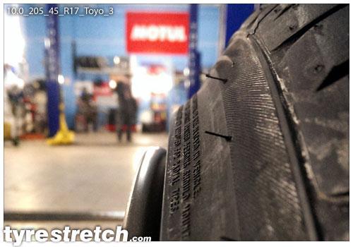 An example of tyre stretch: 205/45 R17 on 10.0J – TOYO