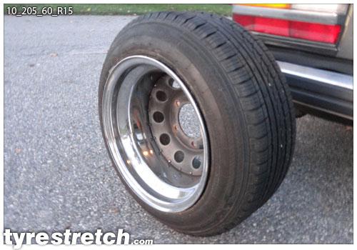 An example of tyre stretch: 205/60 R15 on 10.0J