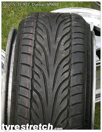 An example of tyre stretch: 215/35 R17 on 10.0J – DUNLOP