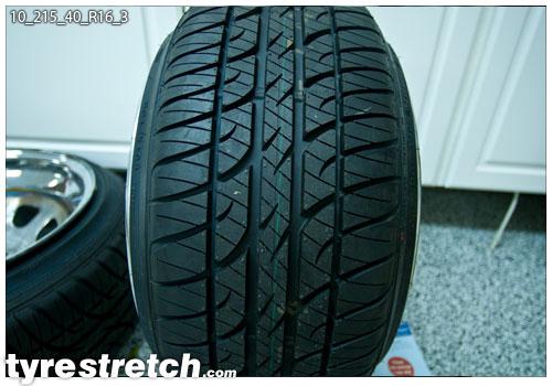 An example of tyre stretch: 215/40 R16 on 10.0J