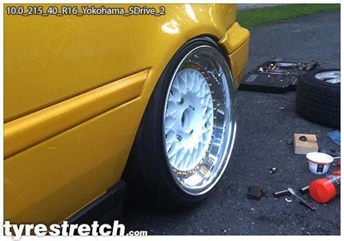 An example of tyre stretch: 215/40 R16 on 10.0J – YOKOHAMA