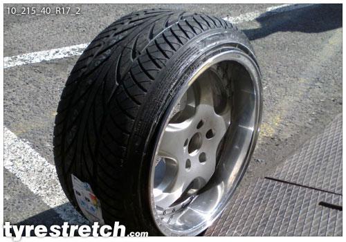 An example of tyre stretch: 215/40 R17 on 10.0J