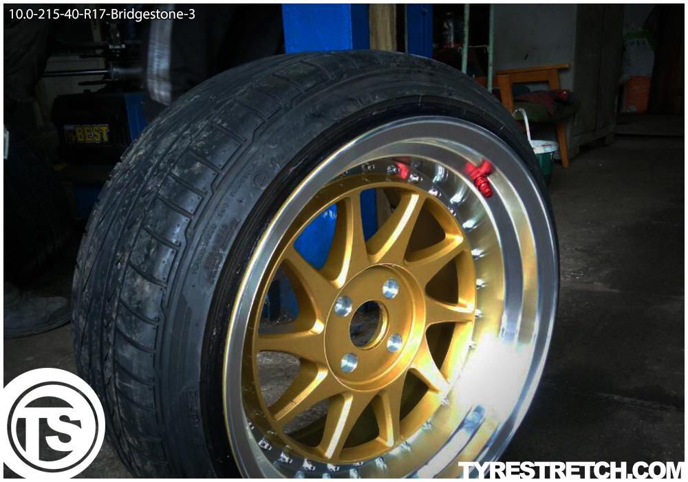 An example of tyre stretch: 215/40 R17 on 10.0J – BRIDGESTONE