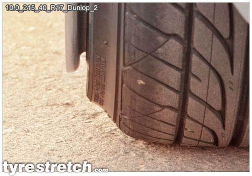 An example of tyre stretch: 215/40 R17 on 10.0J – DUNLOP