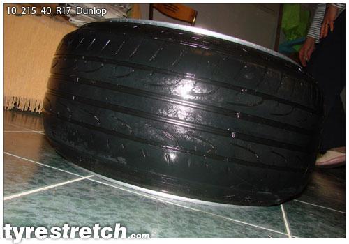An example of tyre stretch: 215/40 R17 on 10.0J – DUNLOP