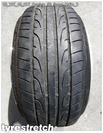 An example of tyre stretch: 215/40 R17 on 10.0J – DUNLOP