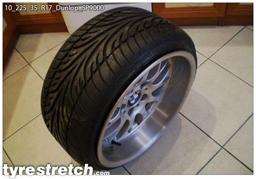 An example of tyre stretch: 225/35 R17 on 10.0J – DUNLOP