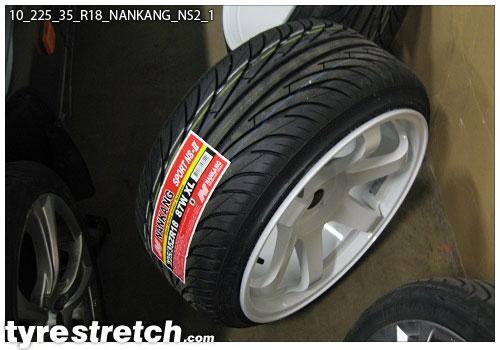An example of tyre stretch: 225/35 R18 on 10.0J – NANKANG