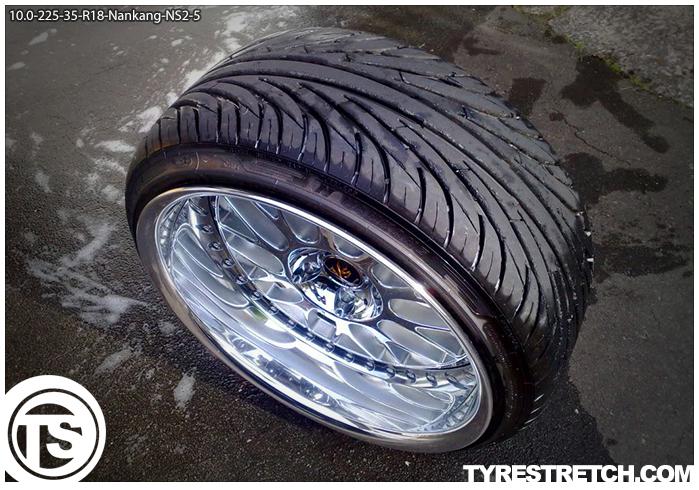 An example of tyre stretch: 225/35 R18 on 10.0J – NANKANG