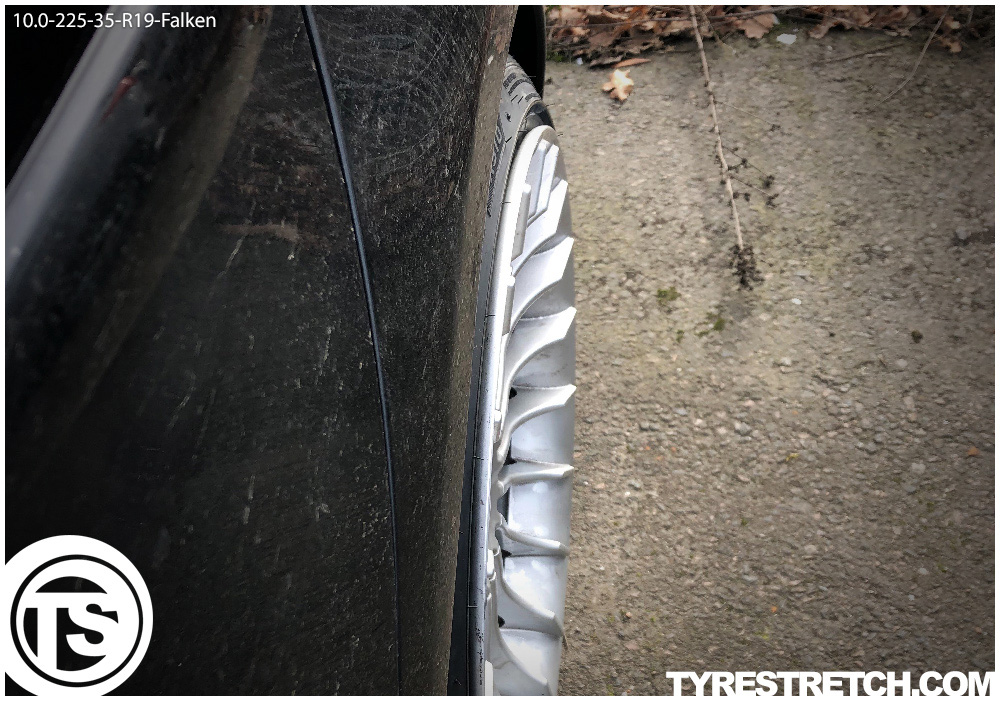 An example of tyre stretch: 225/35 R19 on 10.0J – FALKEN