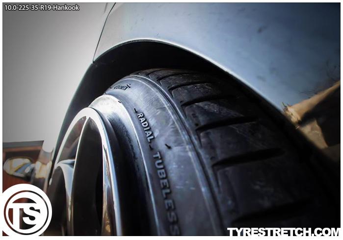 An example of tyre stretch: 225/35 R19 on 10.0J – HANKOOK