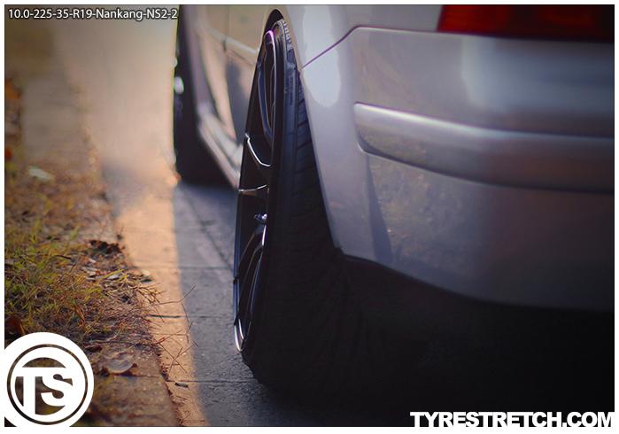 An example of tyre stretch: 225/35 R19 on 10.0J – NANKANG