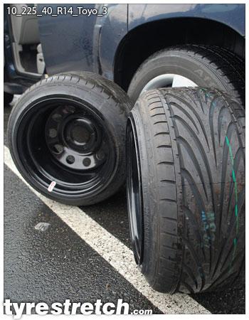 An example of tyre stretch: 225/40 R14 on 10.0J – TOYO