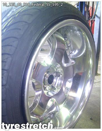 An example of tyre stretch: 225/40 R18 on 10.0J – FEDERAL