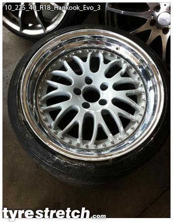 An example of tyre stretch: 225/40 R18 on 10.0J – HANKOOK