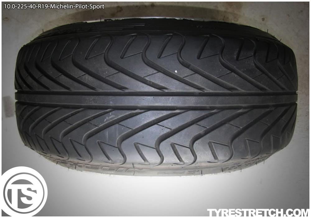 An example of tyre stretch: 225/40 R19 on 10.0J – MICHELIN