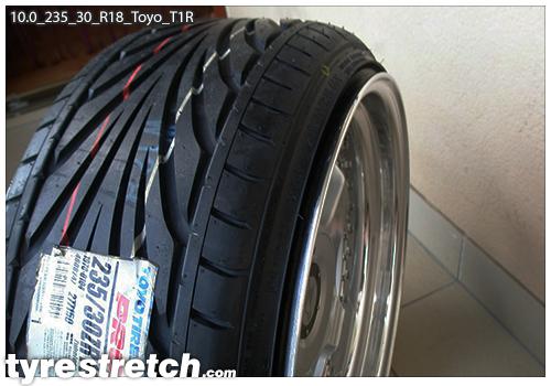 An example of tyre stretch: 235/30 R18 on 10.0J – TOYO