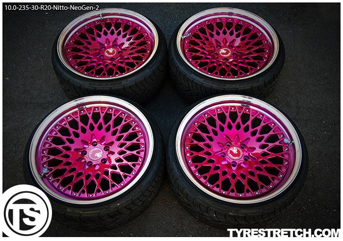 An example of tyre stretch: 235/30 R20 on 10.0J – NITTO (AVANT GARDE)