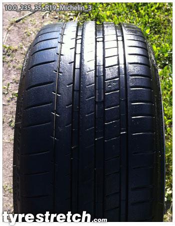 An example of tyre stretch: 235/35 R19 on 10.0J – MICHELIN