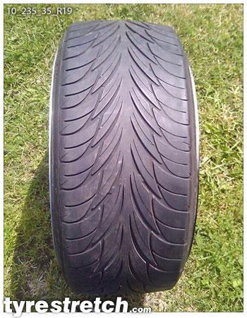 An example of tyre stretch: 235/35 R19 on 10.0J