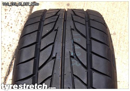 An example of tyre stretch: 235/45 R17 on 10.0J – NITTO