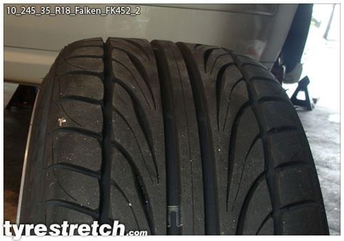 An example of tyre stretch: 245/35 R18 on 10.0J – FALKEN