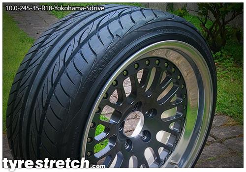 An example of tyre stretch: 245/35 R18 on 10.0J – YOKOHAMA