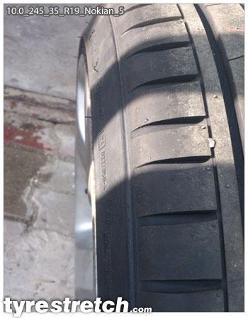 An example of tyre stretch: 245/35 R19 on 10.0J – NOKIAN
