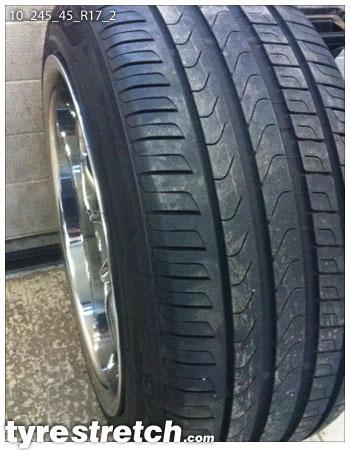 An example of tyre stretch: 245/45 R17 on 10.0J