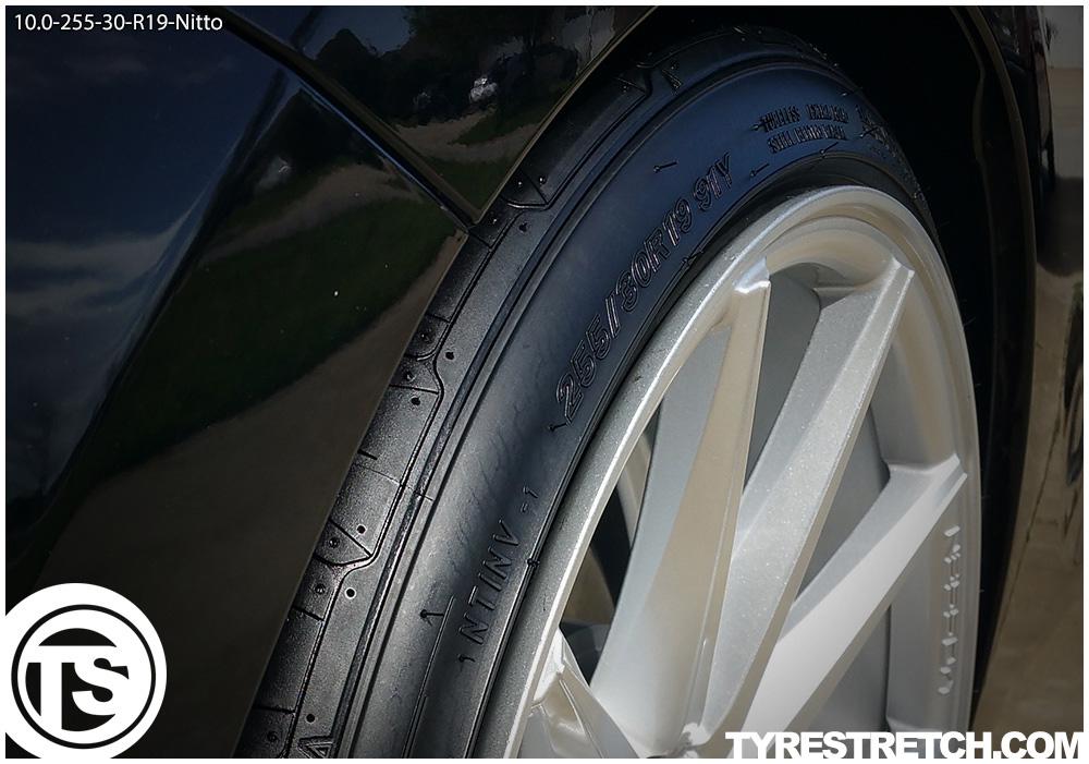 An example of tyre stretch: 255/30 R19 on 10.0J – NITTO
