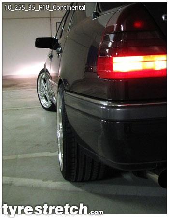 An example of tyre stretch: 255/35 R18 on 10.0J – CONTINENTAL