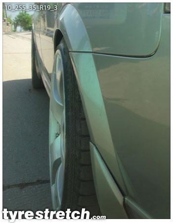 An example of tyre stretch: 255/35 R19 on 10.0J