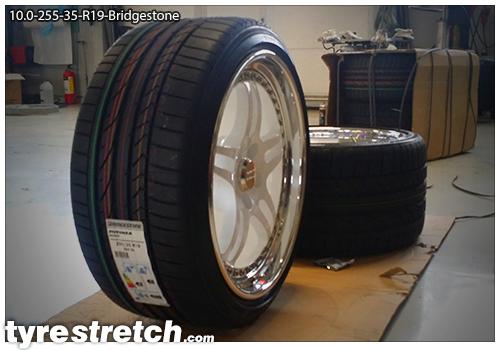 An example of tyre stretch: 255/35 R19 on 10.0J – BRIDGESTONE