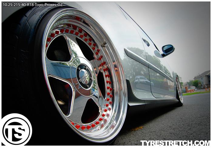 An example of tyre stretch: 215/40 R18 on 10.25J – TOYO (OZ)